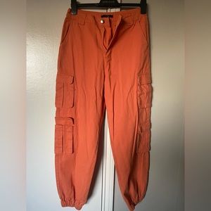 Forever 21 women's cargo pant Orange, M